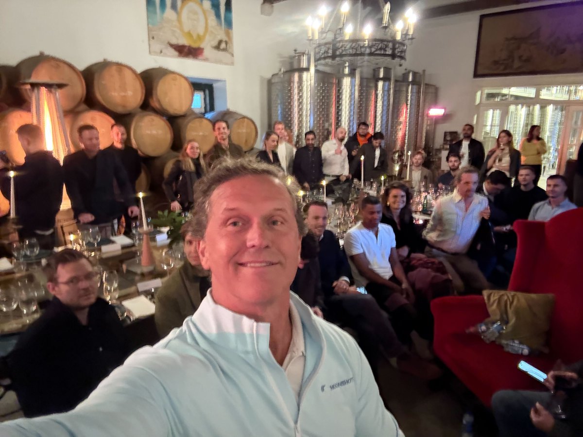 Kelly Perdew tweet media