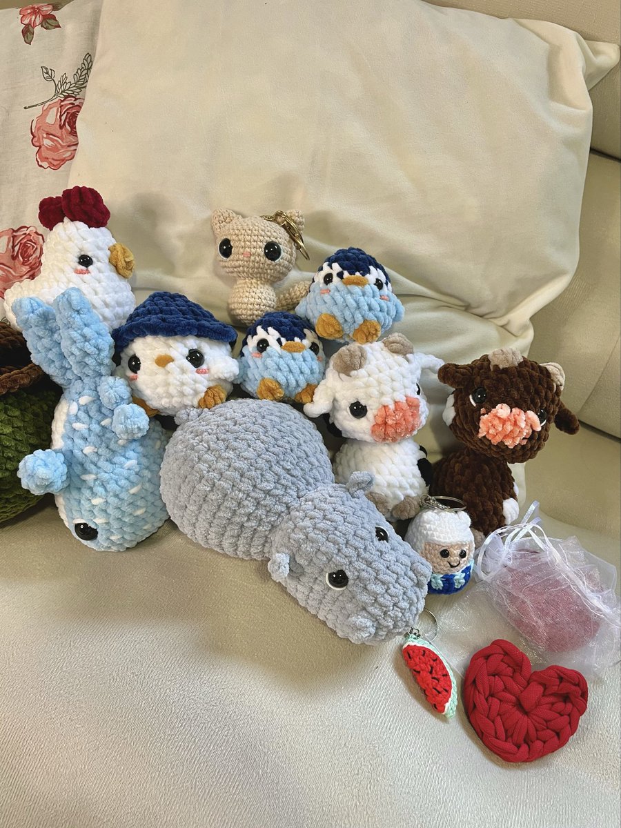 raqalvs's tweet image. crocheteira aposentada fazendo queima de estoque 🚨🚨🚨

tô parada, então quero liberar os piticos que ficaram aqui 💗

todas as info abaixo