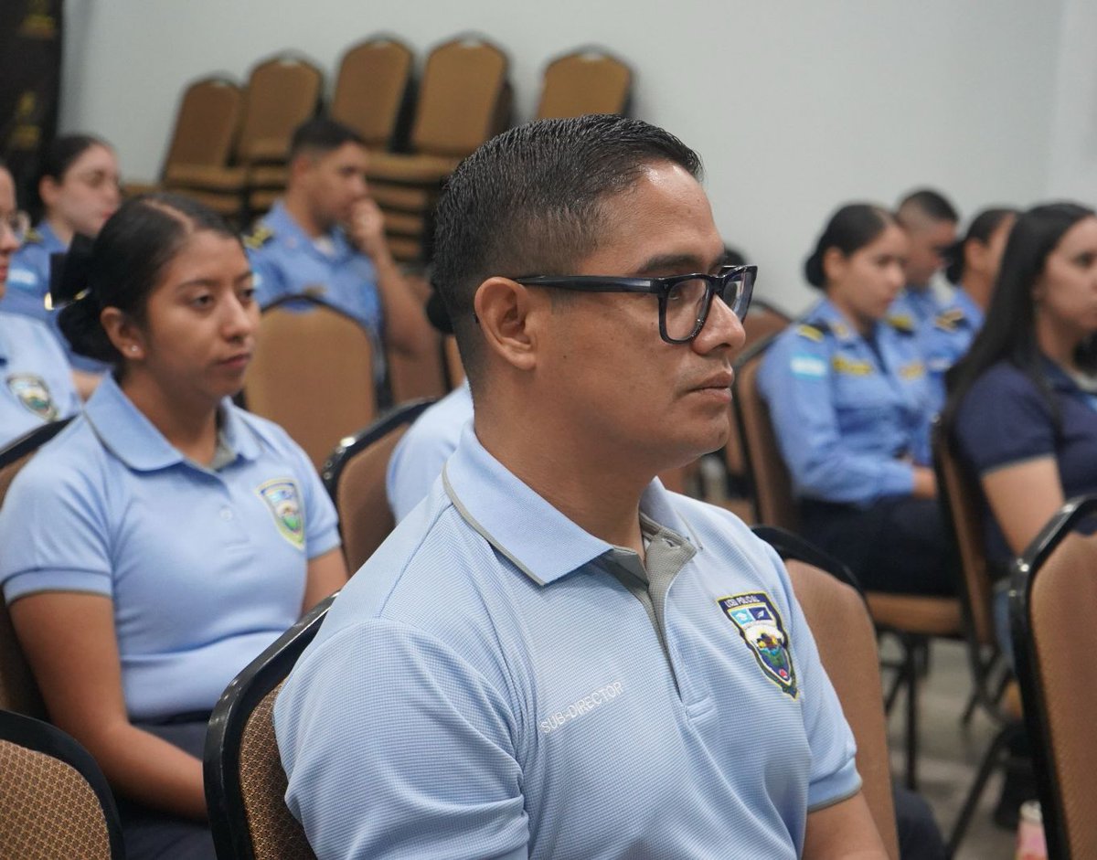 Universidad Nacional de la Policía de Honduras tweet media