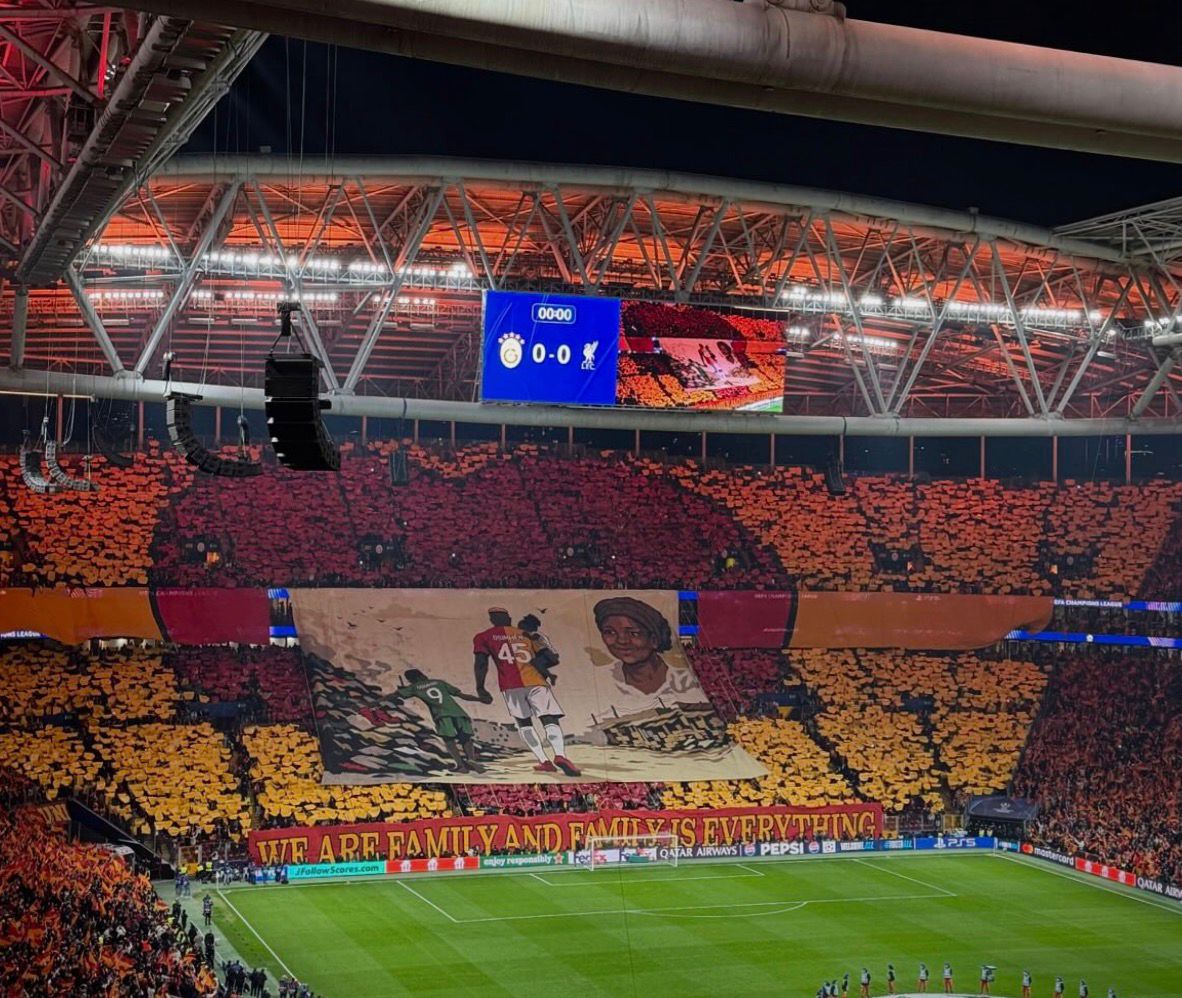 uAUNIMarmara's tweet photo. 10.03.2026| Galatasaray-Liverpool 

WE ARE THE BEST GALATASARAY! 

📍Rams Park 

#uAUNIMarmara
#ultrAslanUNI https://t.co/hWqnA3AzcH
