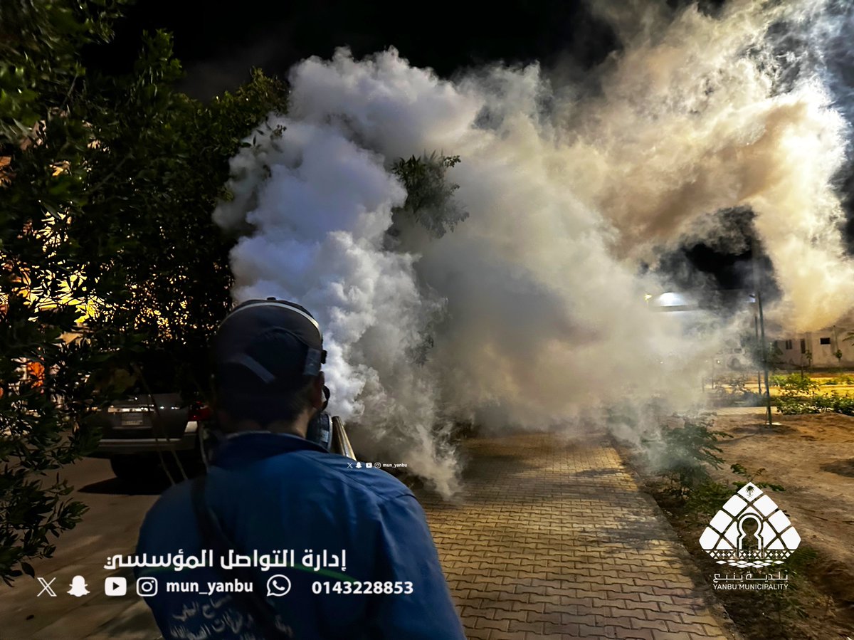 mun_yanbu's tweet photo. #بلديه_محافظه_ينبع
 
جهود الفرق الميدانية المتخصصة في مكافحة الحشرات الطائرة ( الذباب والبعوض) للقضاء على انتشارها ، وذلك لرفع مستوي الإصحاح البيئي .  

#ينبع_أجمل / #ينبع https://t.co/8nvjsu51qA