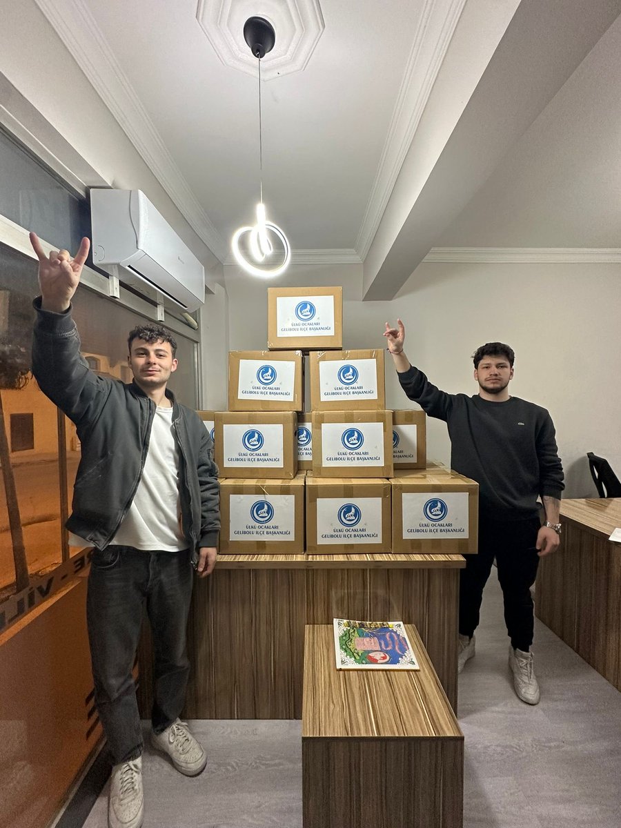 Ülkü Ocakları Gelibolu İlçe Başkanlığımız tarafından ihtiyaç sahibi ailelerimize ulaştırılmak üzere hazırladığımız yardım kolileri hazır.