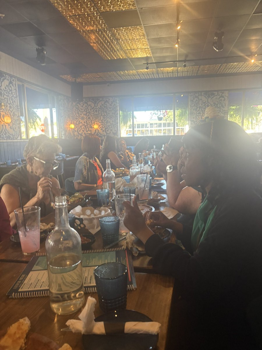 Tav_Williams's tweet photo. It’s Taco Tuesday! 🌮 It was a pleasure unwinding on the last Tuesday before spring break with some of the hardest work staff in @browardschools Tiger Pride 🐅🧡💚 @blanche_ely @BCPSNorthRegion https://t.co/dFBrmdp7IC