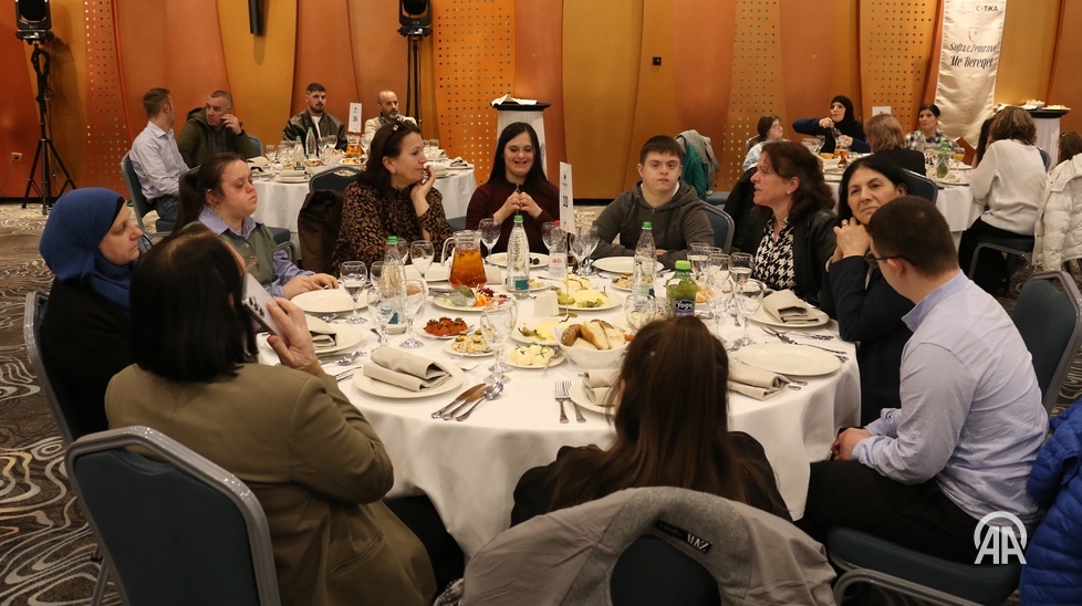 TIKA shtroi iftar për fëmijët me nevoja të veçanta në Kosovë 
🔗v.aa.com.tr/3858855