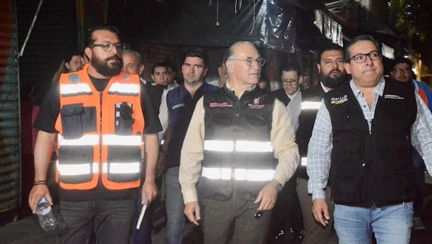 En recorrido nocturno por el primer cuadro de la ciudad, acompañado por los directores de las diferentes áreas del  kripton.mx/2026/03/10/res…