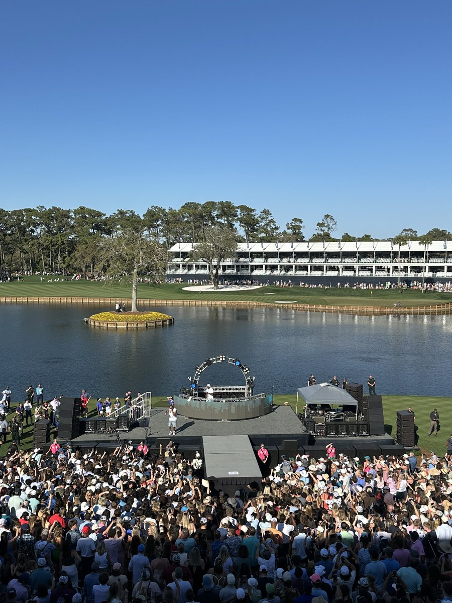 PaigeSpiranac's tweet photo. Ludacris on 17 at Sawgrass. Things I never thought I would see and I’m not complaining one bit https://t.co/m9OtaHttCN
