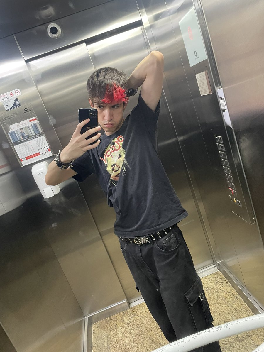 Littlecoff tweet media