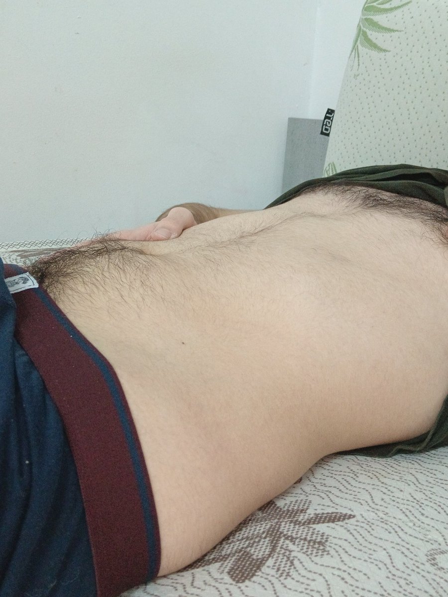 Queerloser000's tweet photo. wet era again (i really want to shave my whole body tho hah) https://t.co/mva2FCibaT