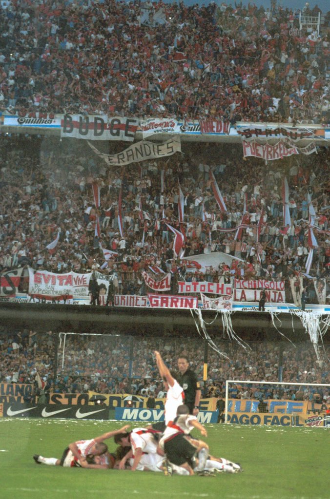 Top mejores fotos de River en la media cancha.