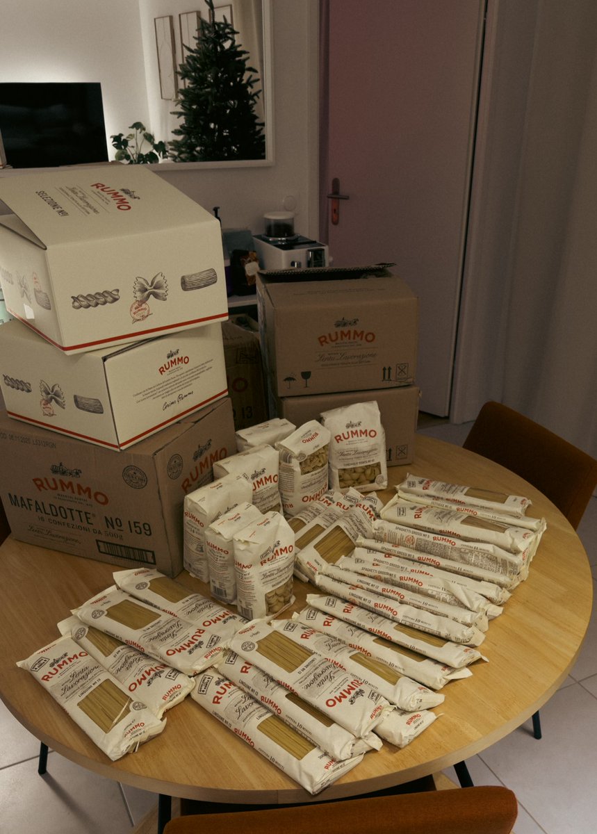 Powlisher tweet media