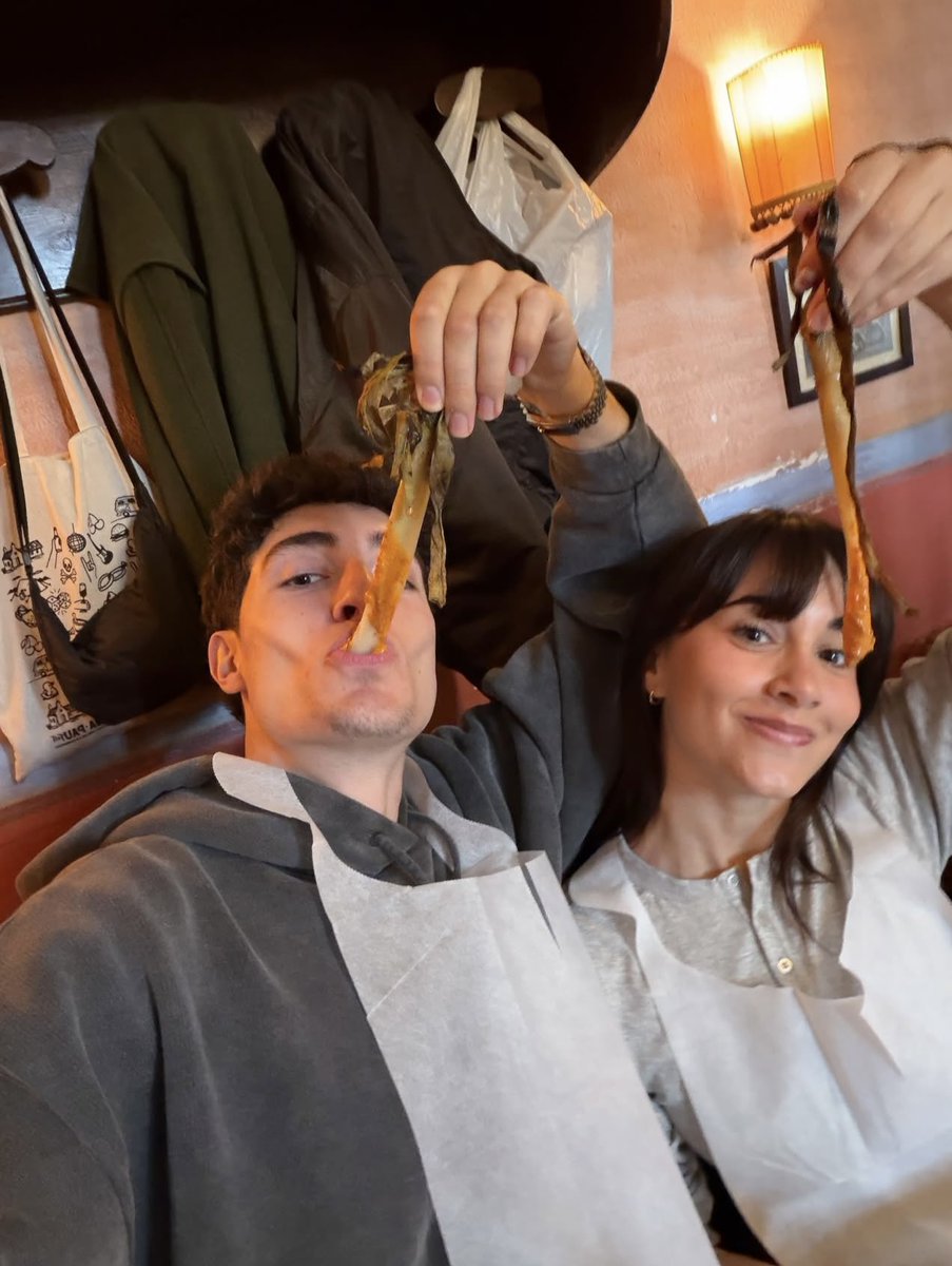 no me canso de decirlo: aitana y plex son actualmente mi pareja de famosos favorita. creo que se hacen muy bien mutuamente y son monísmos. quien piense lo contrario es un amargado