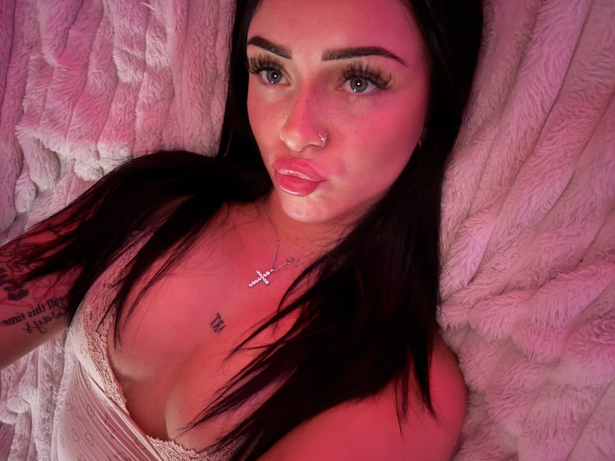 Victoria21xox's tweet photo. https://t.co/LpVHOcCzdY