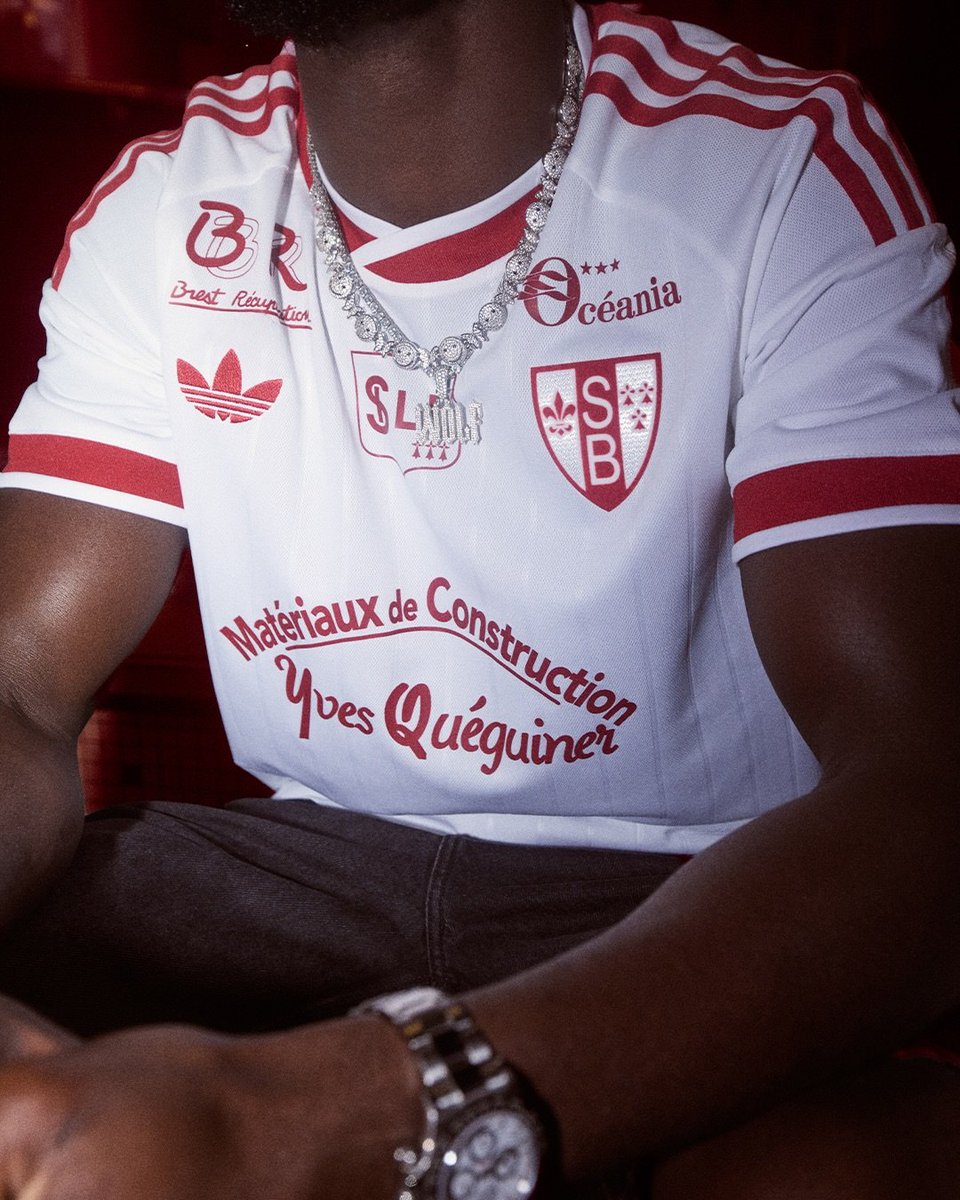 _PointDePenalty's tweet photo. Le nouveau maillot de Brest avec le blason bien OG 🤌 https://t.co/arnDsWiMEa