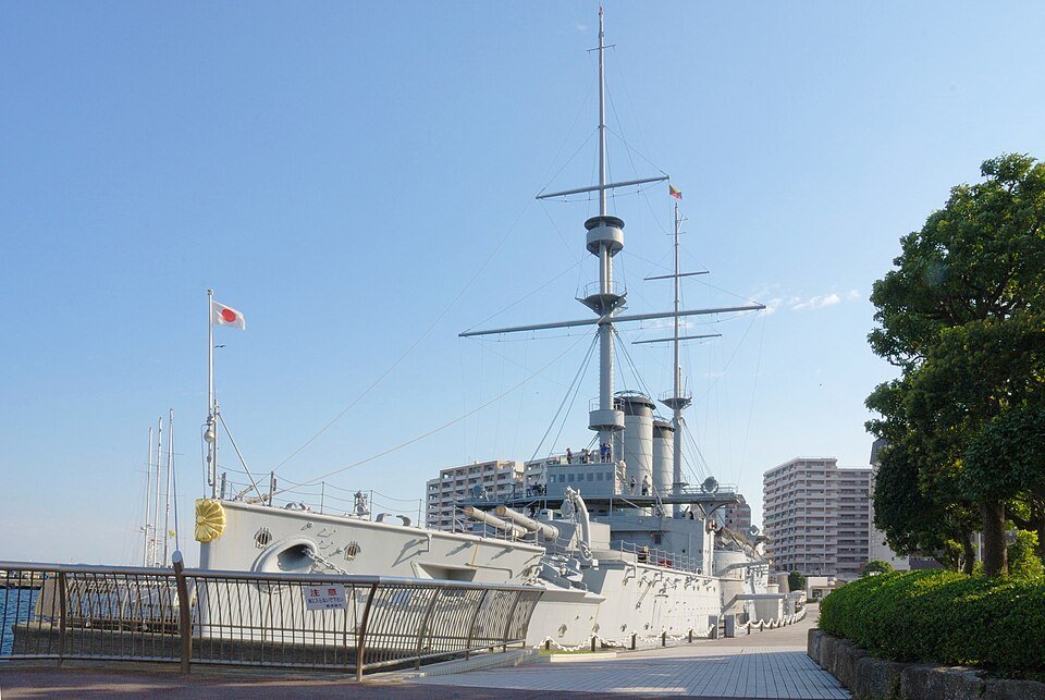 GrumpyBadger5's tweet photo. @HiddenHistoryYT There's a surviving British pre-dreadnought, Mikasa https://t.co/zqScgA2qXj
