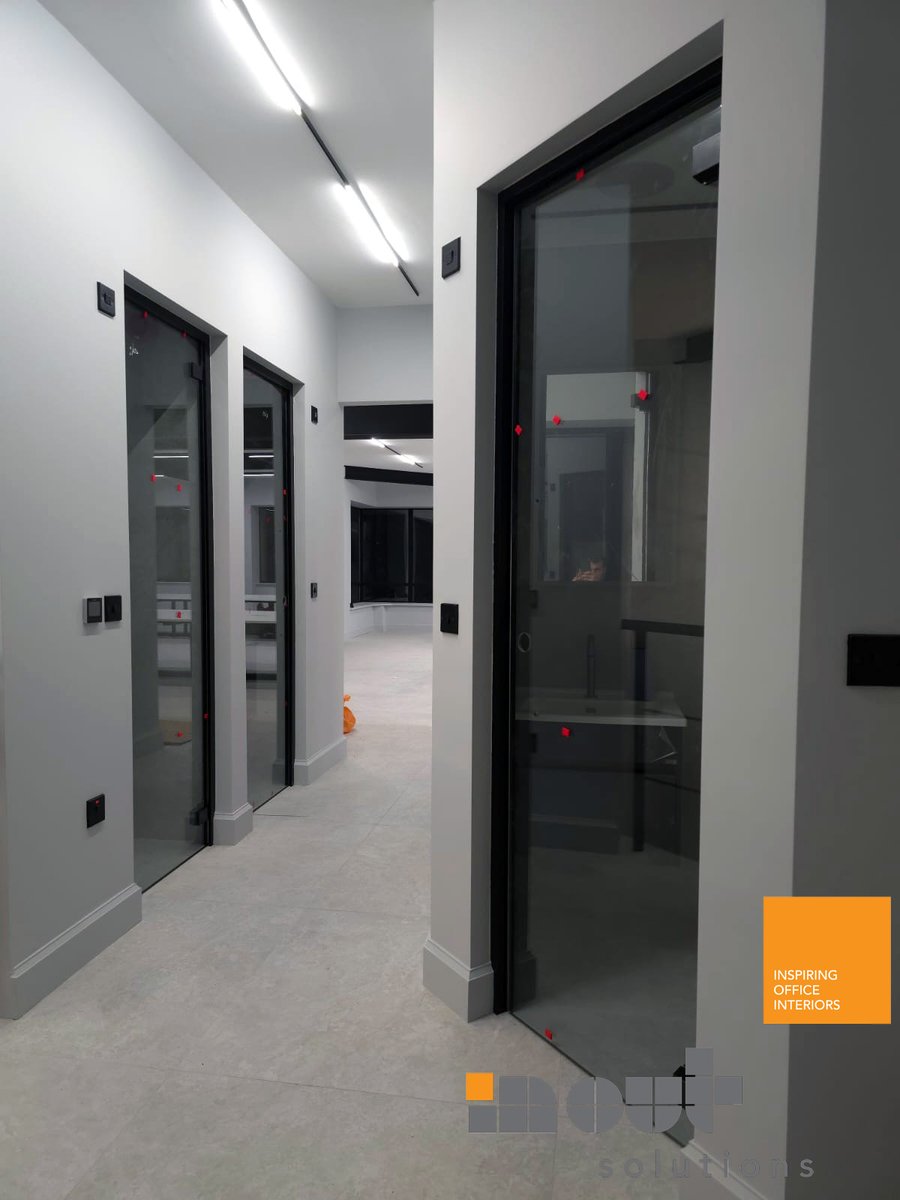 inoutsolutions's tweet photo. Our glass partitions improve many elements such as productivity, staff welfare and also gives your office a “wow” factor. Our project in Hertfordshire is nearly completed, appart from blackout privacy window film to glass doors. https://t.co/ypgG10ZNrv
