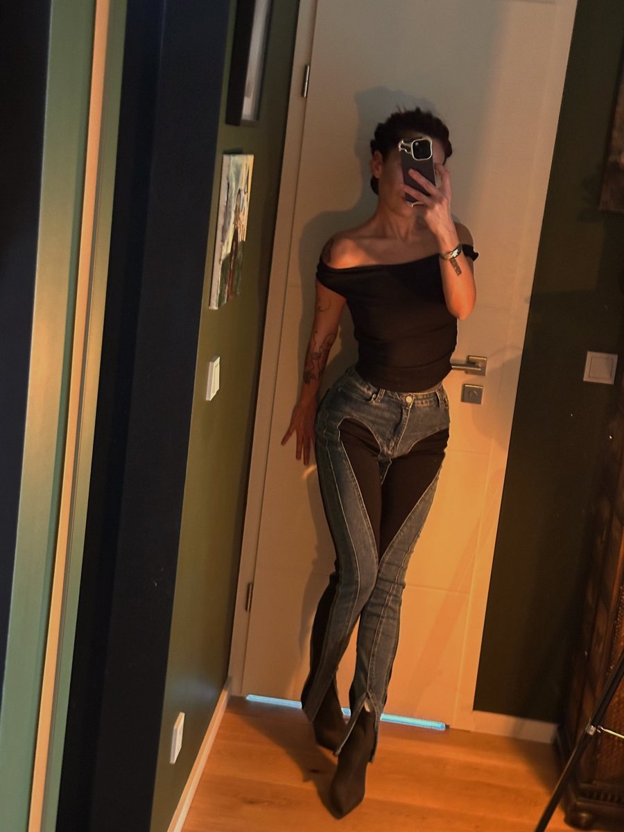 кара небесная tweet media