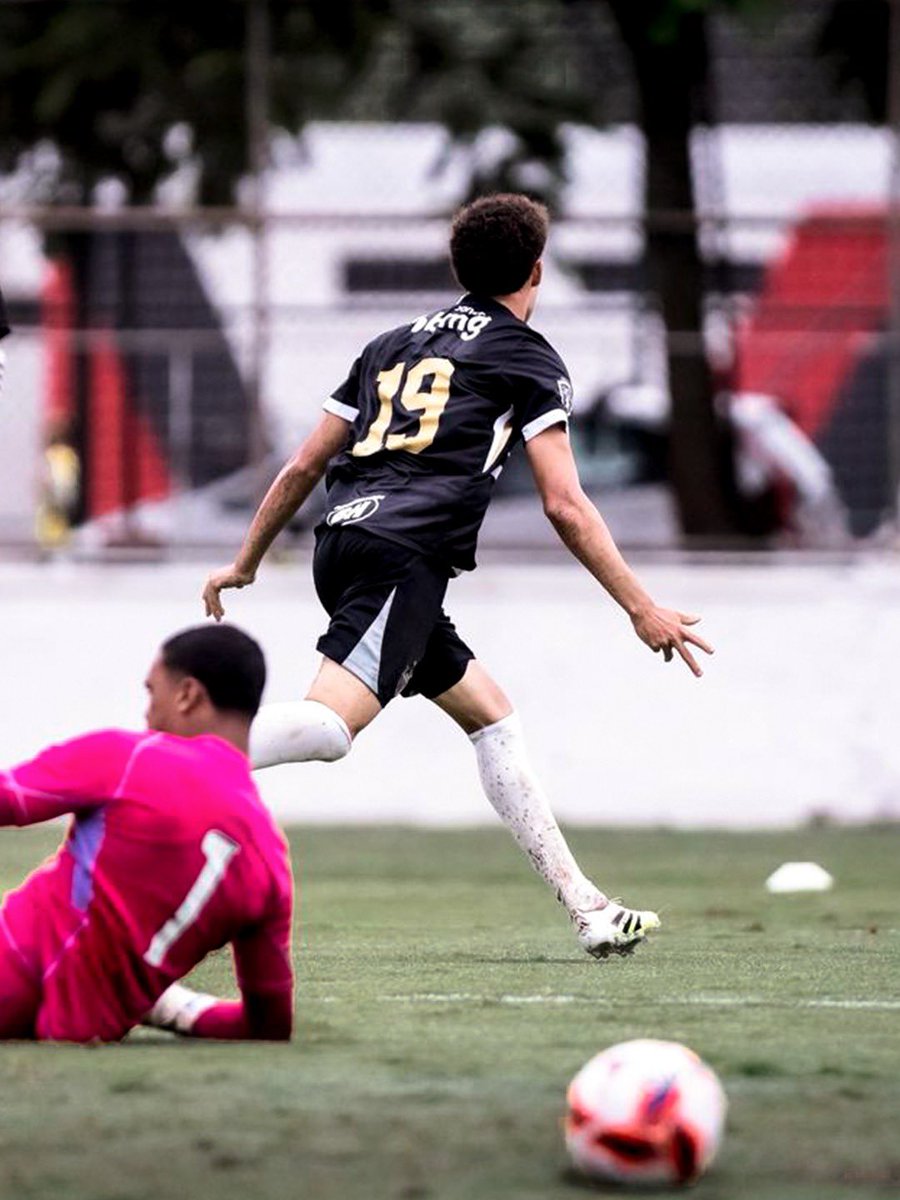 GaloNaBase's tweet photo. 𝑴𝒂𝒕𝒂𝒅𝒐𝒓, 𝑴𝑯𝟏𝟗! ⚡

📸  Vinicius Gentil 

#CriasDoGalo #CopaDoBrasilSub17 #FLAxCAM https://t.co/NhfnENtpYO