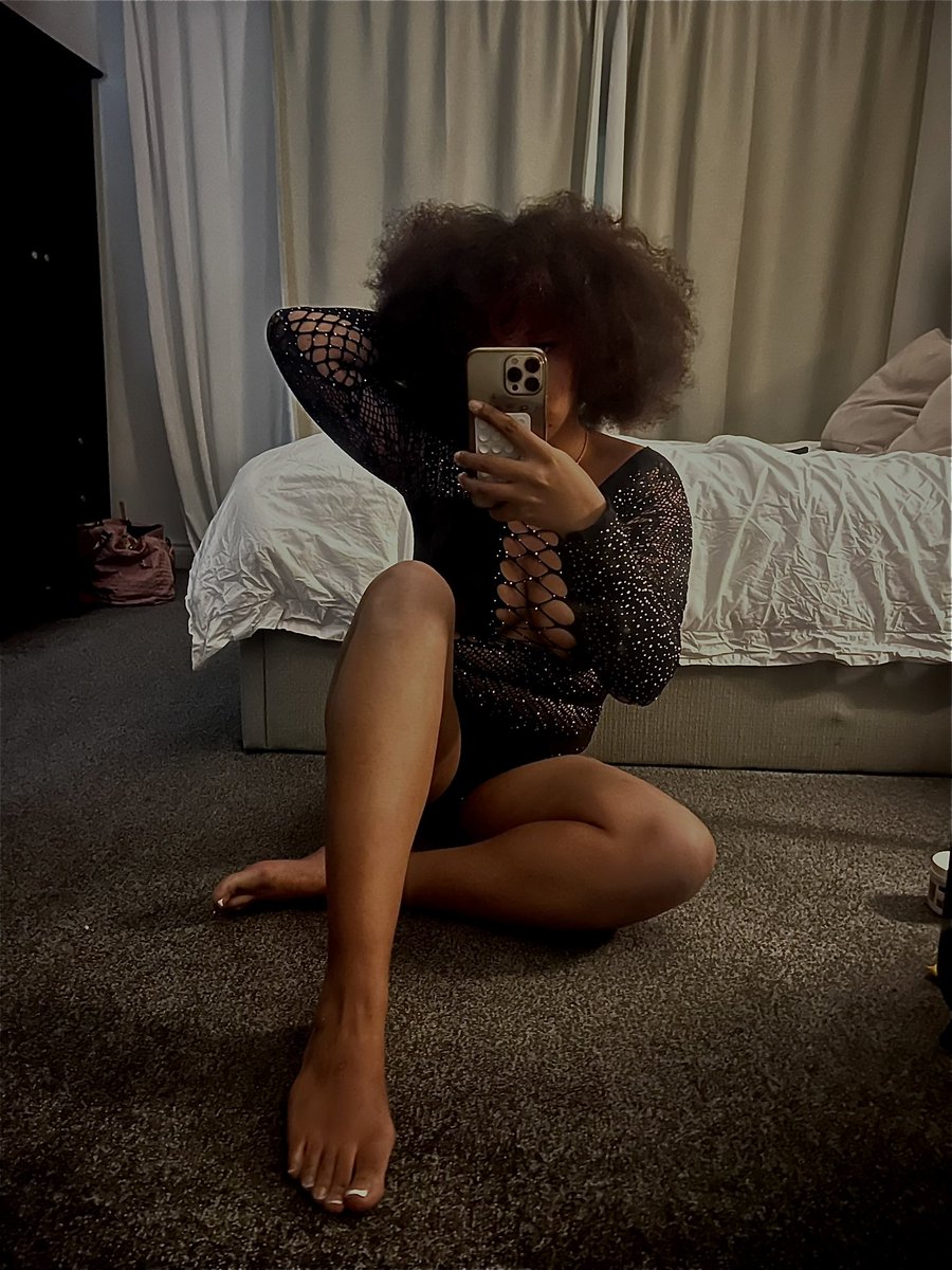 gigi1327353's tweet photo. Available all night

Findom femdom horny cuck goon https://t.co/HPppXRfmFv
