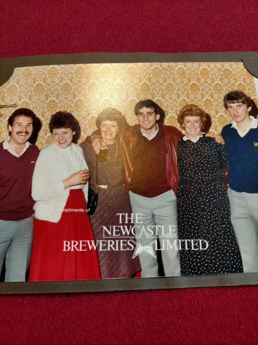 Roger Moorhen tweet media