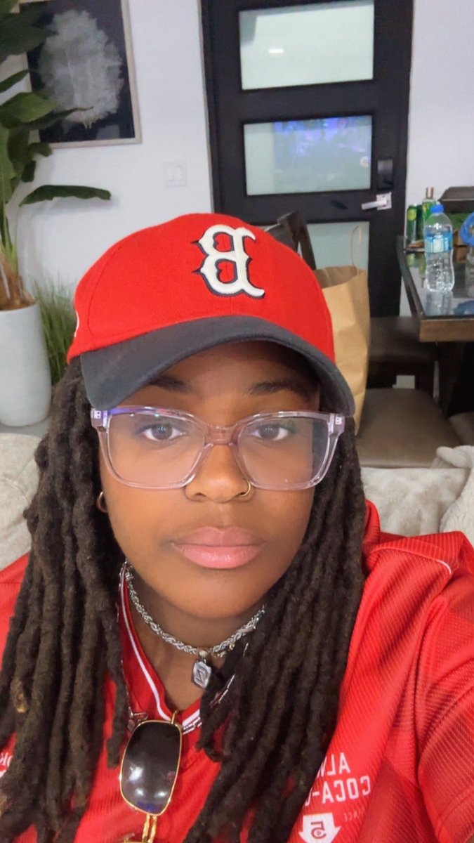 Zari ♏️ tweet media