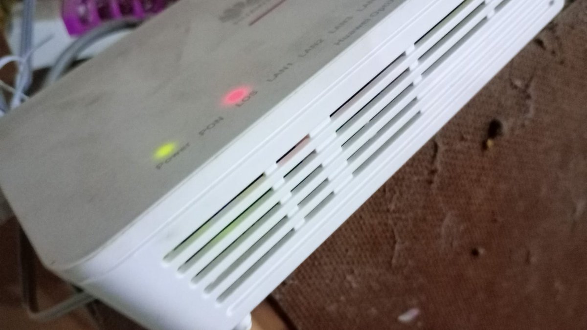 lesliveforever's tweet photo. @claroelsalvador @SIGETSV Muy buenas tardes no tengo servicio de internet desde las 11 am, vinieron a reparar un problema al vecino pero arruinaron mi servicio. https://t.co/3nVDO8g8js