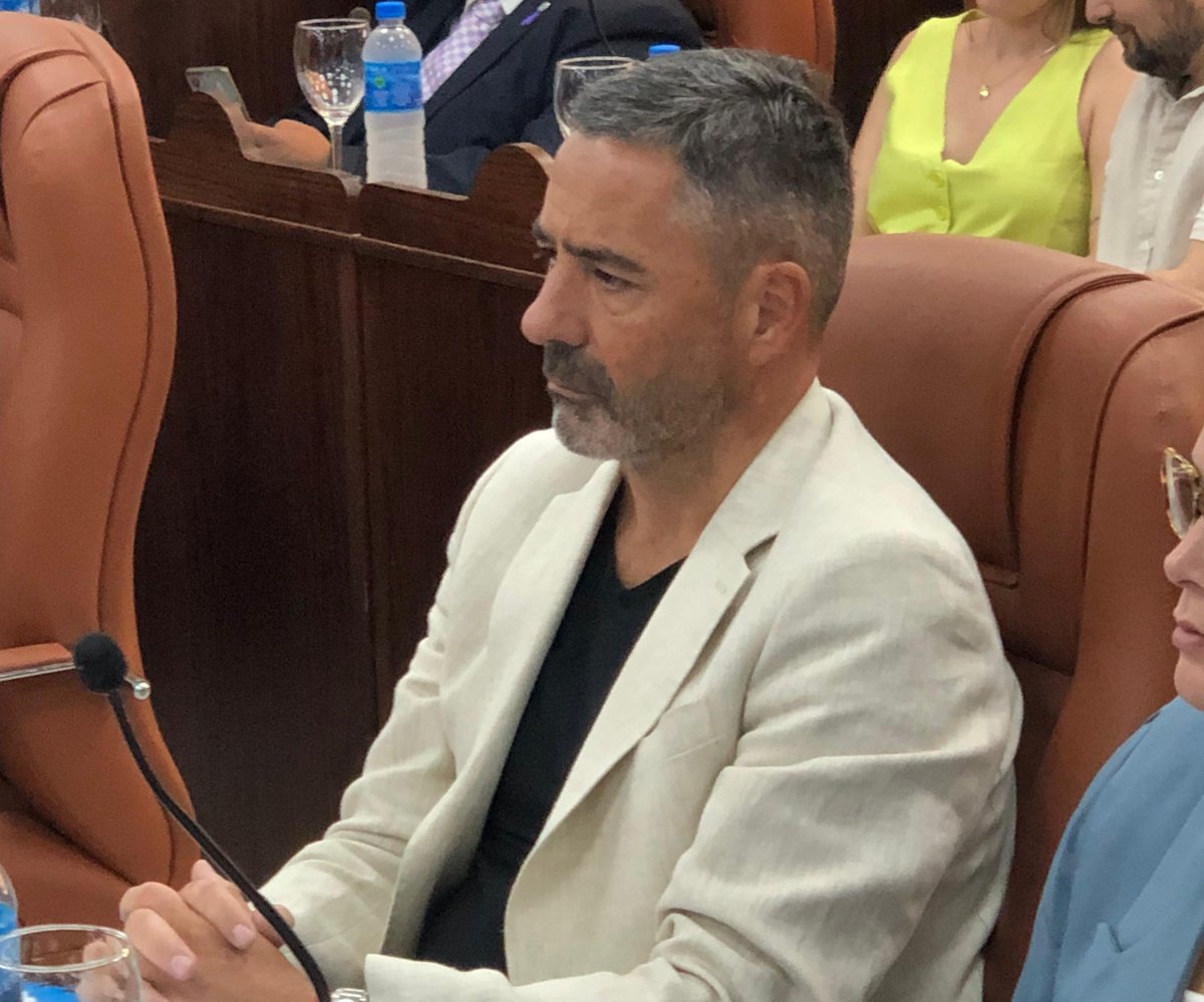 2urbanos tweet media