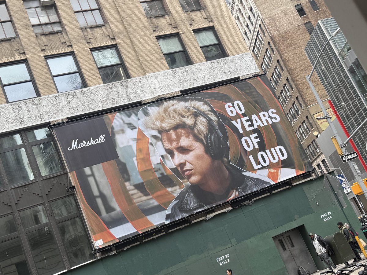 johnvkeane's tweet photo. @DecDonnelly wandering through New York at the weekend and I have to say I like your billboard campaign for Marshall Amps https://t.co/mGhRLK3WJR