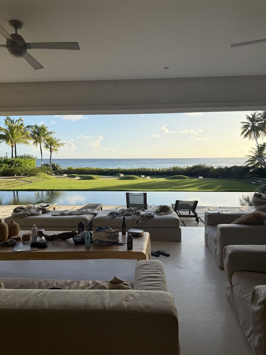 tmbIrpics's tweet photo. Kind of house for vacation 🥰 https://t.co/Oa2fzWWQHQ