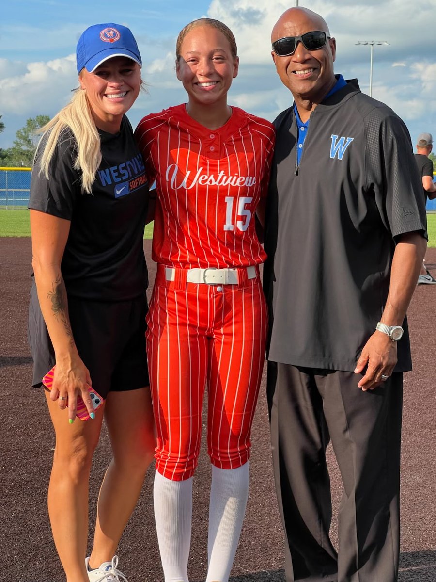 MaCardyn King tweet media