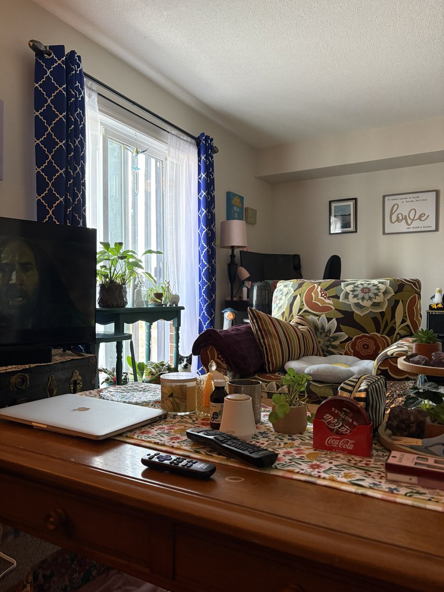 kimmy 🍁🇨🇦 tweet media