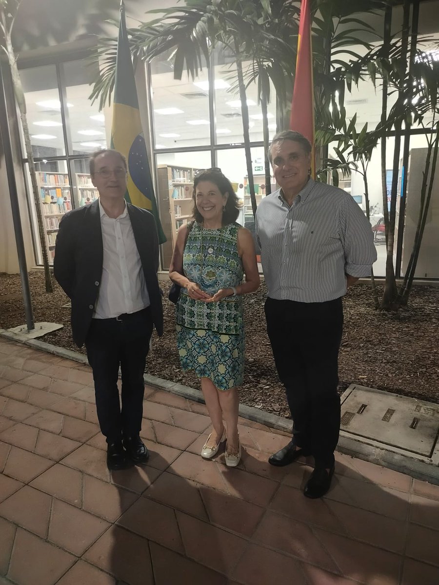 Embajada de España en Brasil/Embaixada da Espanha tweet media