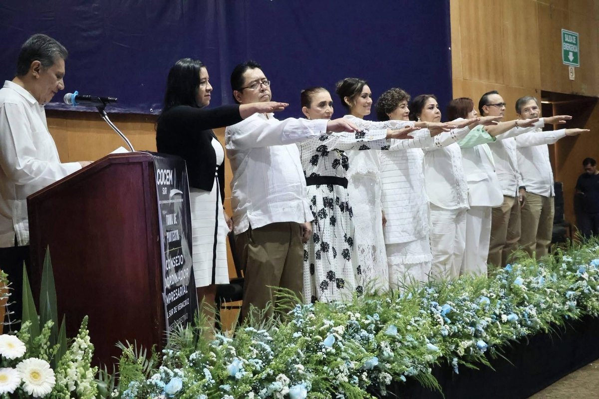 En representación de nuestro Presidente, Ing. <a href="/JorgeAlardinC/">JORGE RAFAEL ALARDÍN CÓRDOVA</a>,  la Mtra. Dorisluz Garcia, Vicepresidenta del CCEVB y Presidenta de <a href="/AmexmeVeracruz/">Amexme capitulo Veracruz Metropolitano</a>, asistió a la Toma de Protesta del CCE del Sur de Veracruz, encabezado por la Dra. Santa García Báez. #LaFuerzaDeTodosJuntos