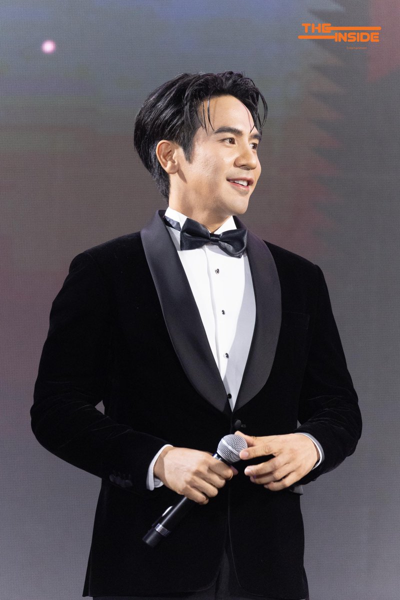 The_Inside_Ent's tweet photo. “โป๊ป ธนวรรธน์” จากเรื่อง “รักแสนล้านไมล์ - Love in Outer Space” ในงานแถลงข่าวมหกรรมความบันเทิงฉลองครบรอบ 56 ปี “ช่อง 3 มีอะไรใหม่” 

#งาน56ปีช่อง3xSiamParagon
#แถลงข่าว56ปีช่อง3
#popezaap #โป๊ปธนวรรธน์ 
#รักแสนล้านไมล์ #Loveinouterspace https://t.co/XN1K55nf7H