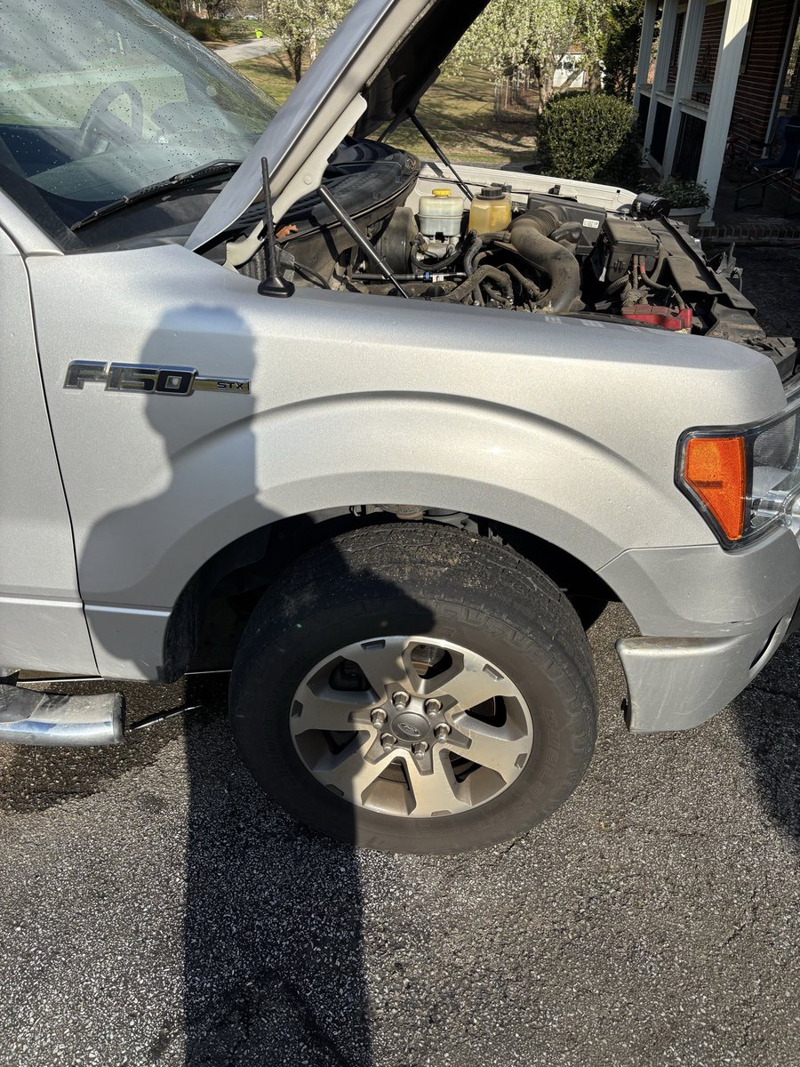 OurFaded's tweet photo. You know that oil change I was going to do 2 weekends ago… done!✅
Next I need some new tires. 😬🤑🤮
#manstuff #procrastination https://t.co/rwu7QWaVHk