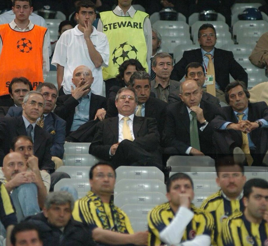 "Ayıp oluyo yarın burdan üzülerek gidersiniz..."