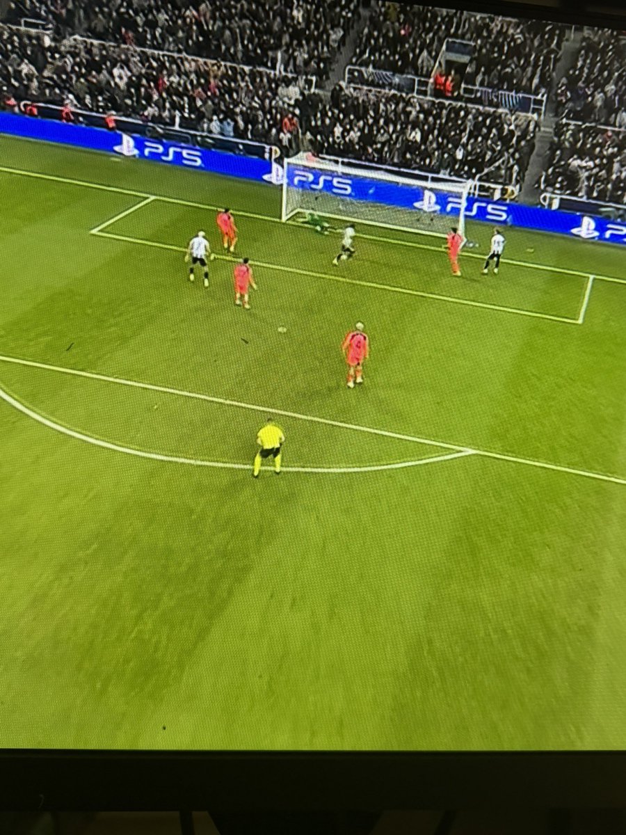 Loguito Fcb tweet media