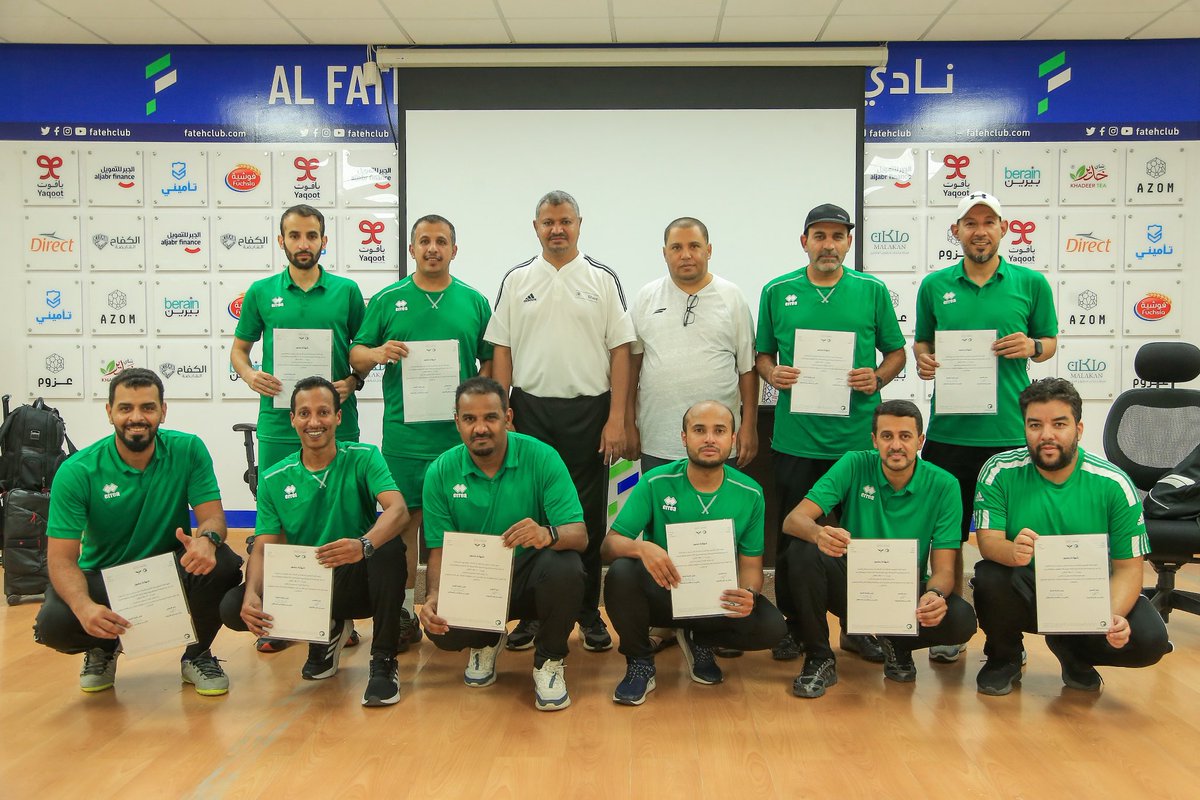 yasser_jaber8's tweet photo. @saudiFF بعد انتظارسنتين ونصف لحل مشكلتنا بعدم صدور شهادات دورة اللياقة B1 والمقامة في 18 اغسطس  2023
تم الاعلان عن دورة جديدة بدون حل جذري للدارسين الذين انجزوا جميع المهام المسنده لهم في الدورة من دفع رسوم و حضور و اداء الاختبارات
نتمنى من اللجنة الفنية بالاتحاد السعودي حل مشكلتنا 😏 https://t.co/npRGsyTzSa