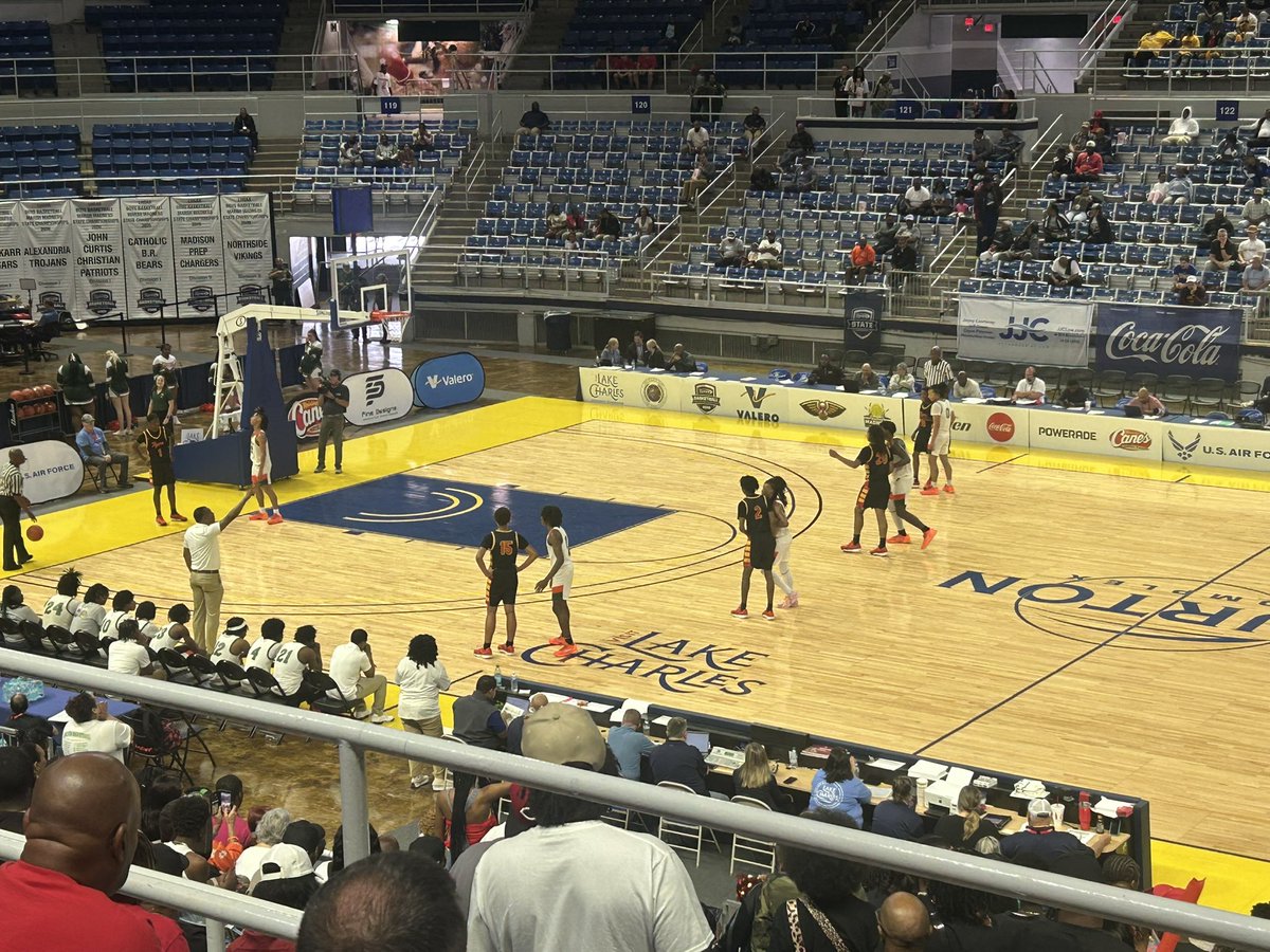 IbervilleAth1's tweet image. Final 
East Iberville 59
Lakeview 42

East Iberville will play for the State Championship 
Friday at 4:00 

Geaux Tigers !!!!

#ibervilleparishschools
#movingforward
#marshmadness
