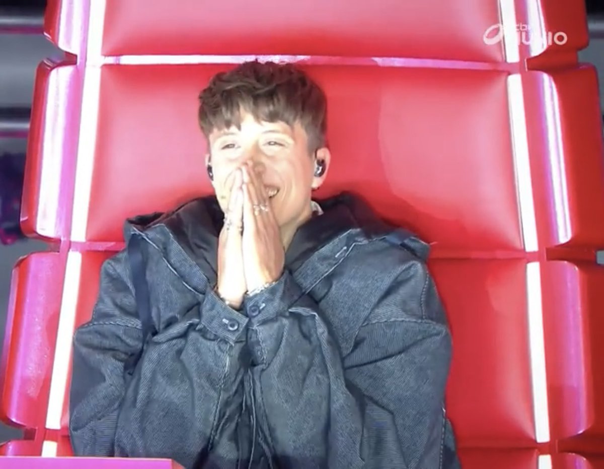 Célia (@celialtb12) on Twitter photo 