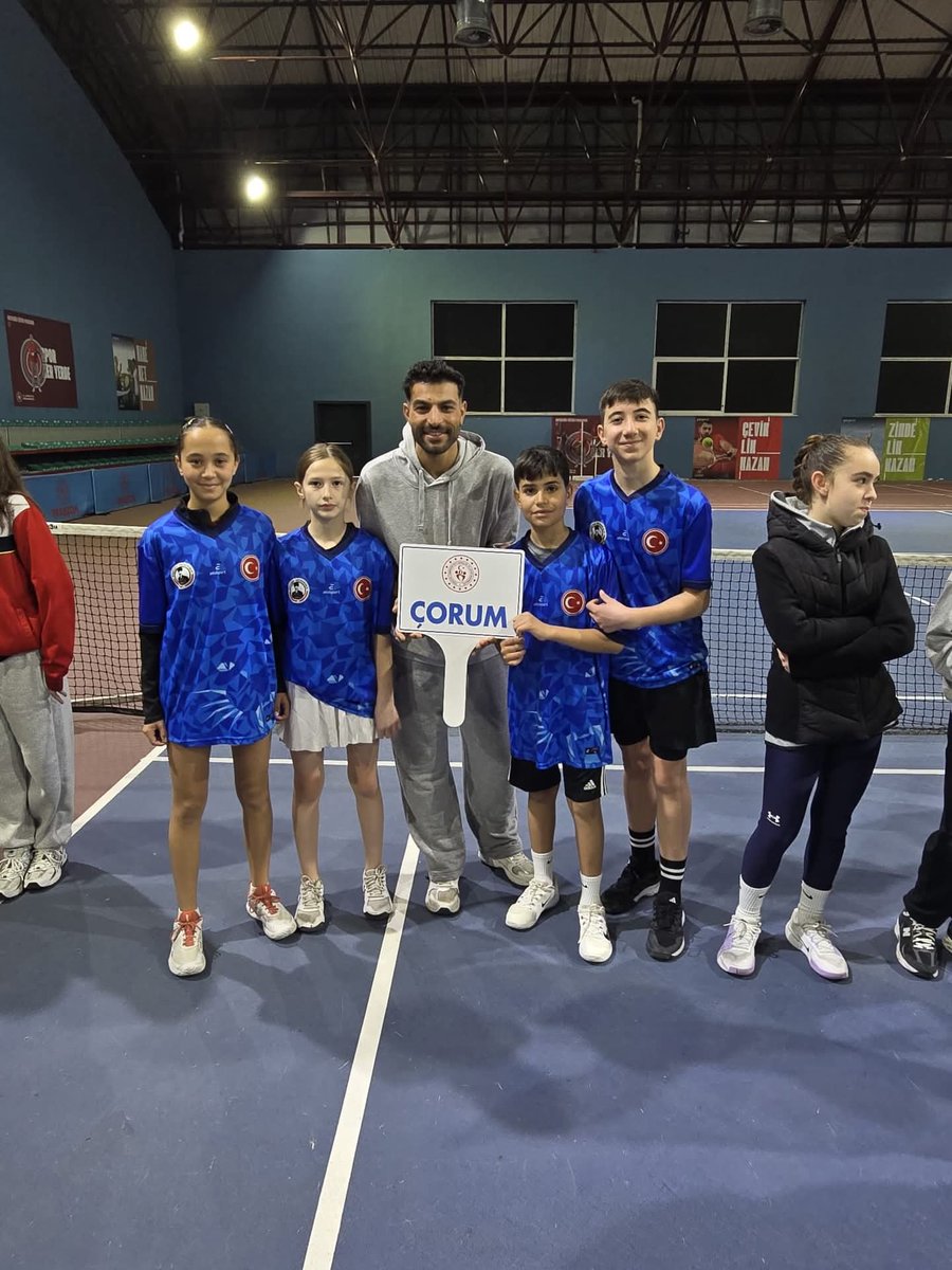 AtaturkOsmancik's tweet photo. 🎾 Okulumuz Yıldız Erkek Tenis Takımı, turnuvayı bölge 🥈🏆 2. olarak tamamlayarak büyük bir başarıya imza attı.

🏆 Bu sonuçla birlikte takımımız, 26 Nisan’da Mersin’de düzenlenecek Yıldız Erkek Tenis Türkiye Şampiyonası’na katılmaya hak kazandı. 

#OkulSporları #Tenis #Başarı https://t.co/R38bwh47hM