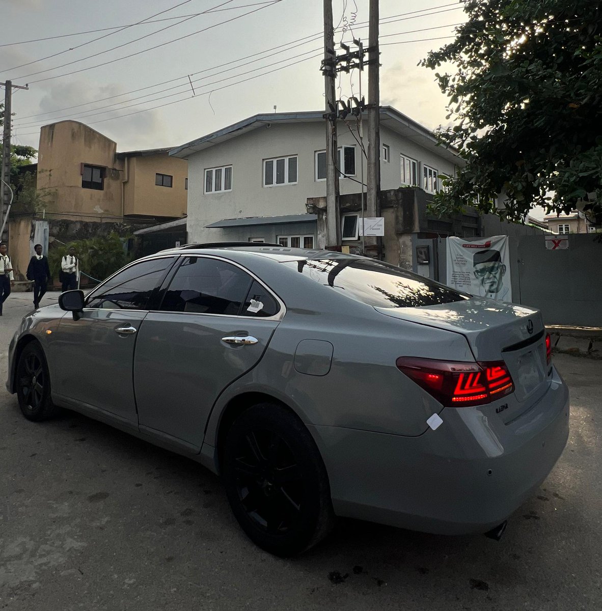 9.5 million naira gets you this Preowned Lexus ES350🫵🏽