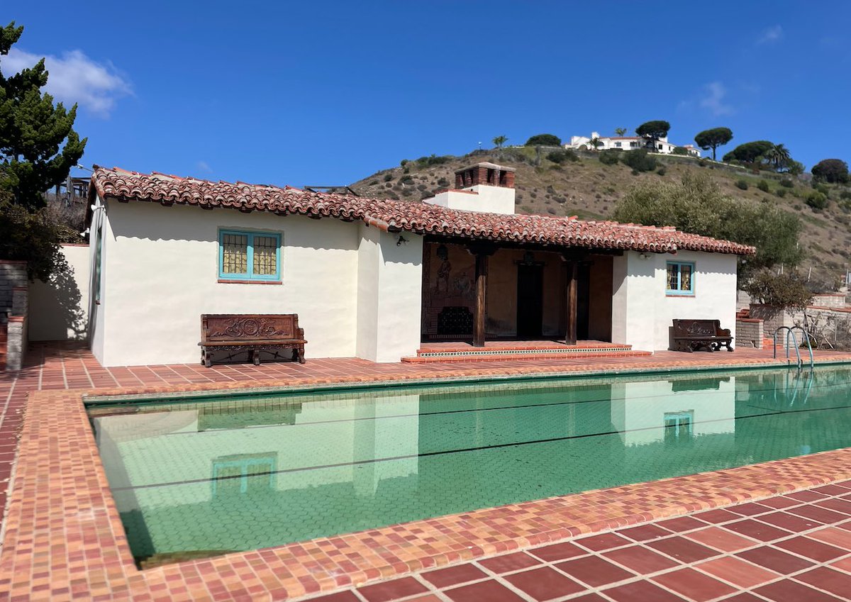 MythoSolaria🏜️ tweet media