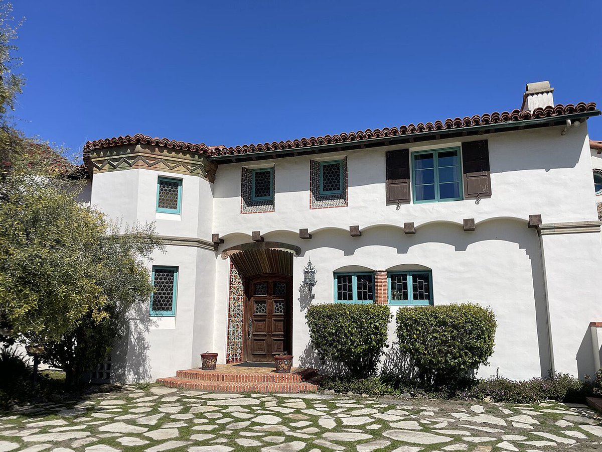 MythoSolaria🏜️ tweet media