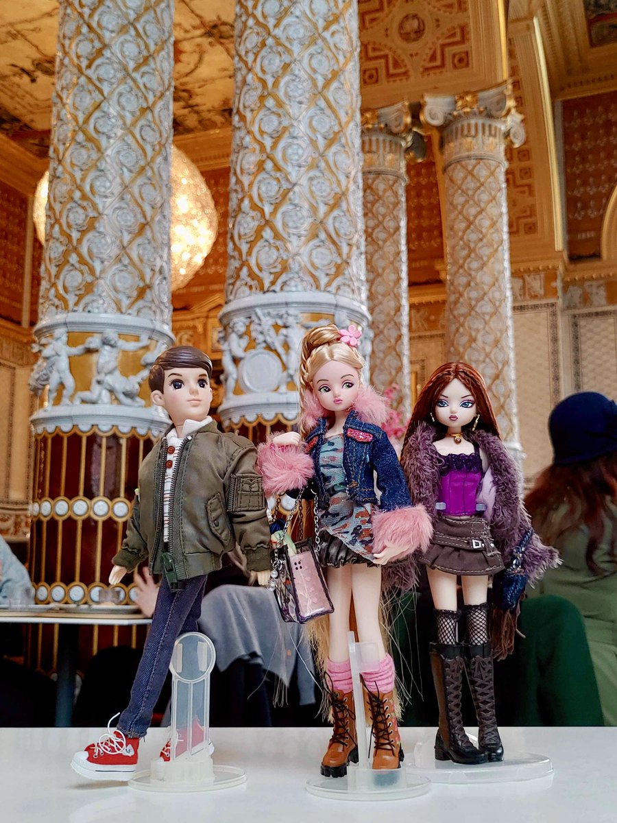 Fit check for their meet-up outfits ☕️🫖