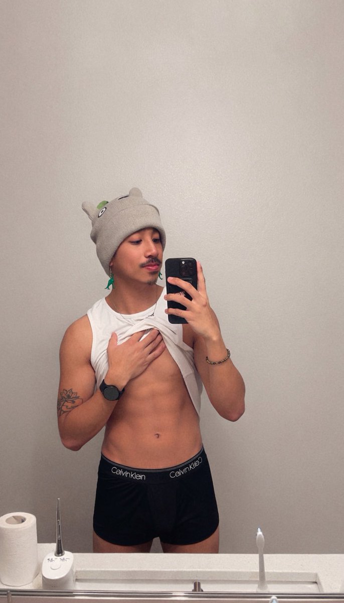 _revird's tweet photo. Been feeling myself lately #dallas #mlm #gay #lgbtq https://t.co/XFuwokB0P8