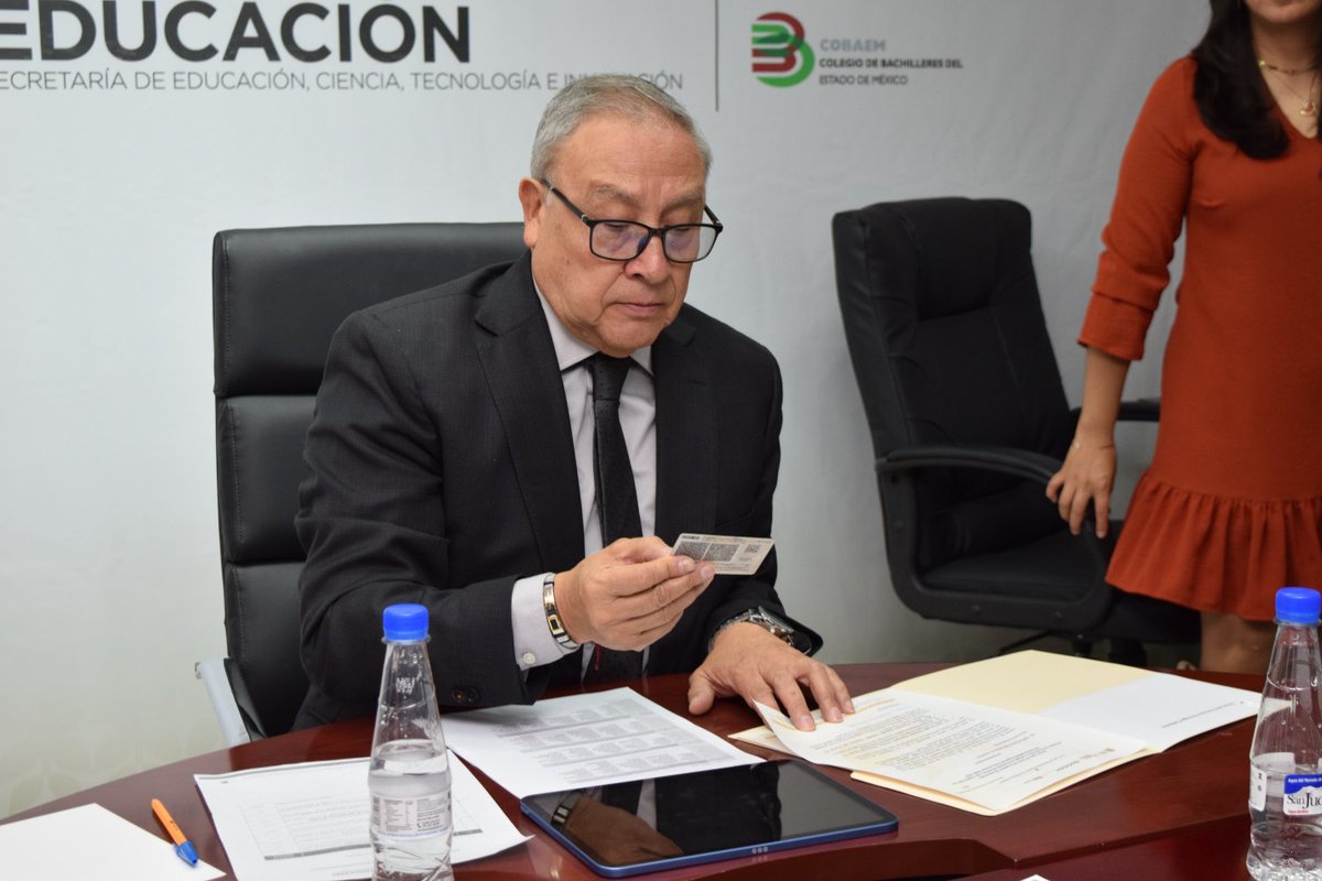 COBAEMex's tweet photo. En el #COBAEM estamos realizando entrevistas del proceso de promoción a funciones directivas y de supervisión en EMS para el ciclo escolar 2026–2027. 🏫

Este es un paso clave para fortalecer el liderazgo y seguir construyendo comunidades educativas sólidas. 📚

#SomosCOBAEM https://t.co/OdTA4HTOJX