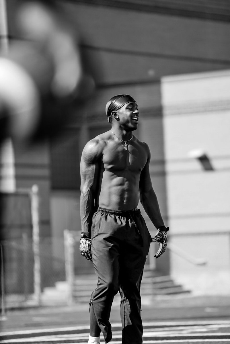 Kevin J. Grant tweet media