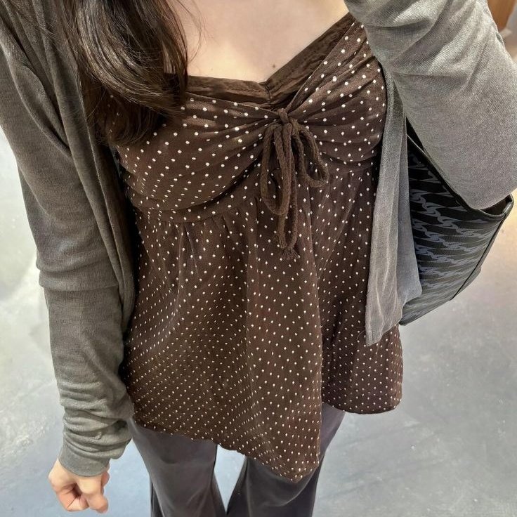 a  simple  guide  to  battling  food  noise   𓏲   

                           an  edtwt  thread
                   ♡  ノ  ↻   is  appreciated   ִֶָᐟ