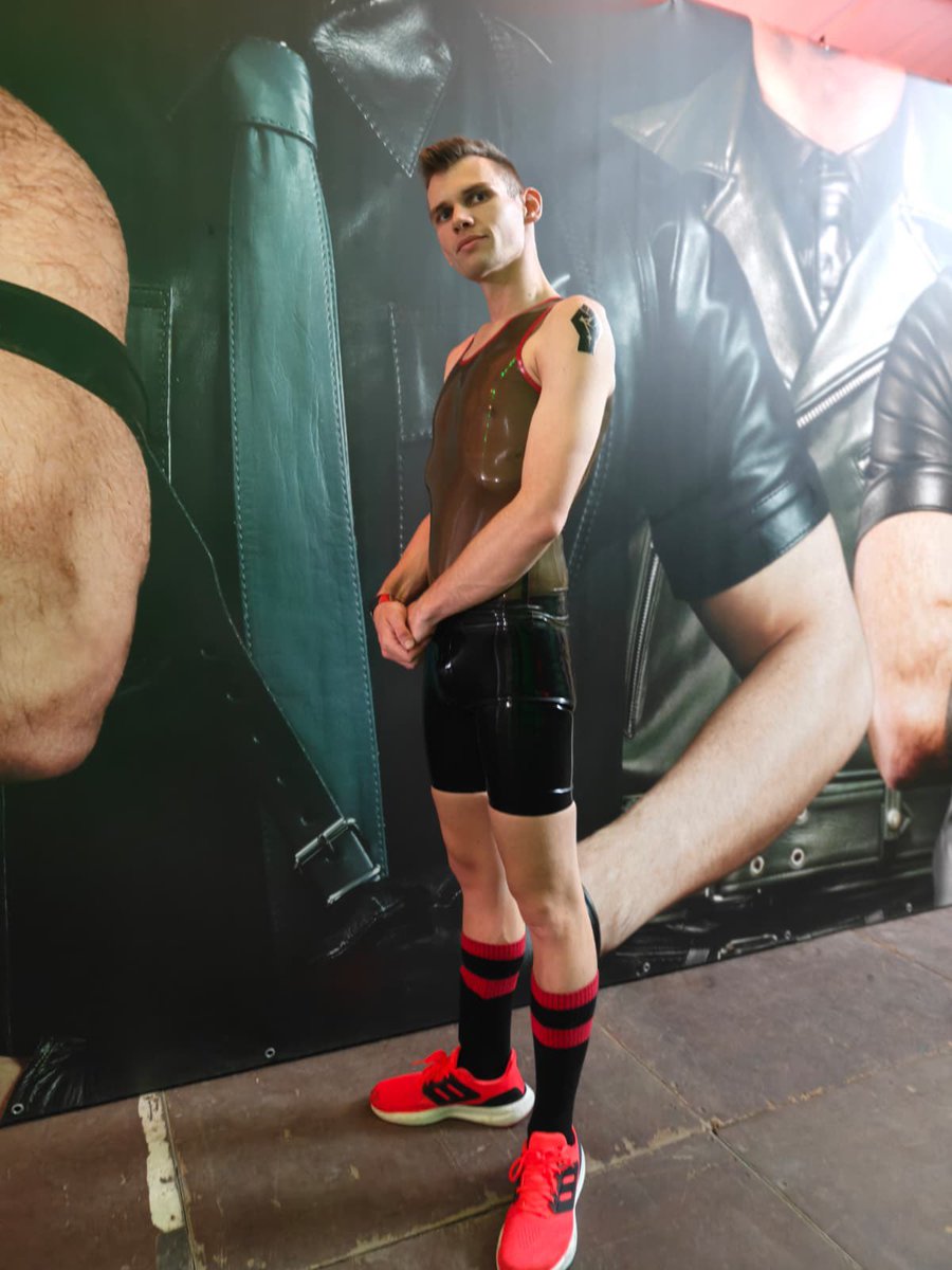 Dom Kinky Top ➡️ Darklands 27 tweet media