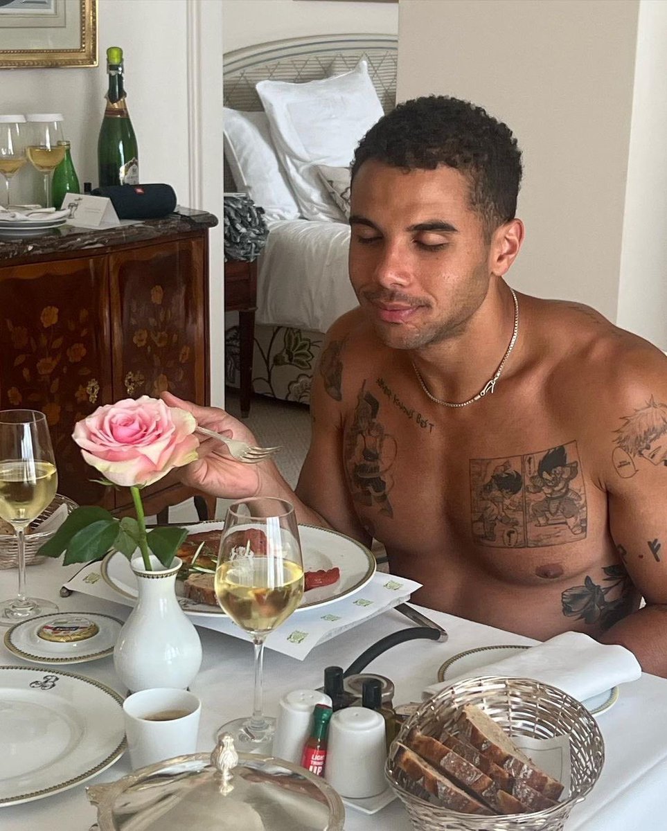 𝑪𝒉𝒂𝒅 tweet media